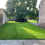 Σπίτι διακοπών Modern Stone House In With Jacuzzi *