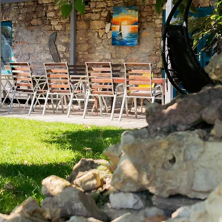 Σπίτι διακοπών Modern Stone House In With Jacuzzi *