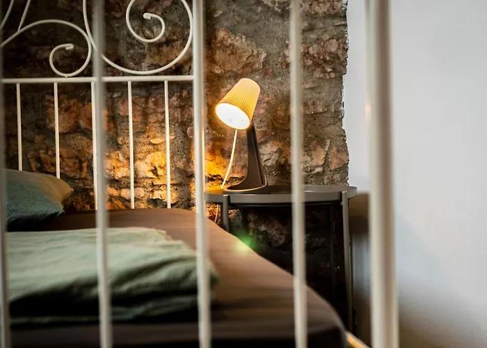 Modern Stone House In With Jacuzzi *