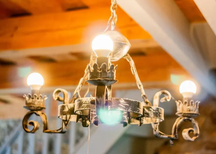 Modern Stone House In With Jacuzzi Nyaraló