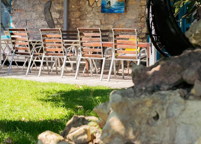 Nyaraló Modern Stone House In With Jacuzzi *